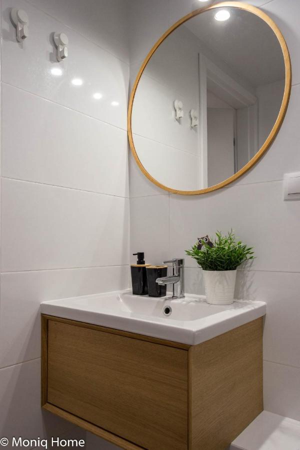 M&R Apartament Smart&Bright Batorego 16, Netflix, Free Wifi, Metro I Park Pole Mokotowskie, Stodola, Self Check-In, 5 Minut Od Centrum Варшава Экстерьер фото