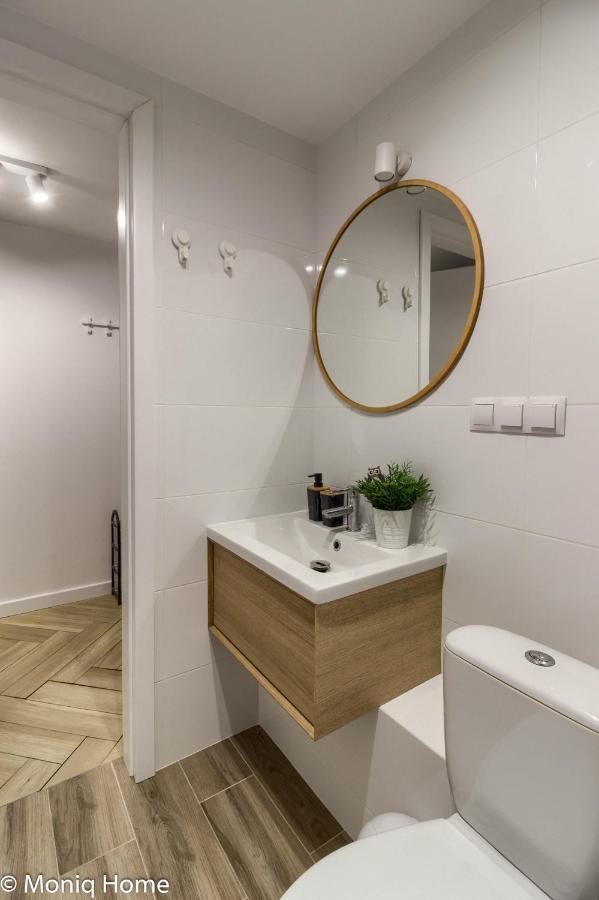 M&R Apartament Smart&Bright Batorego 16, Netflix, Free Wifi, Metro I Park Pole Mokotowskie, Stodola, Self Check-In, 5 Minut Od Centrum Варшава Экстерьер фото